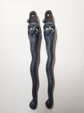 Pair of Hand Painted Santa Beard STICK PRIMITIVE FOLK Christmas Ornaments